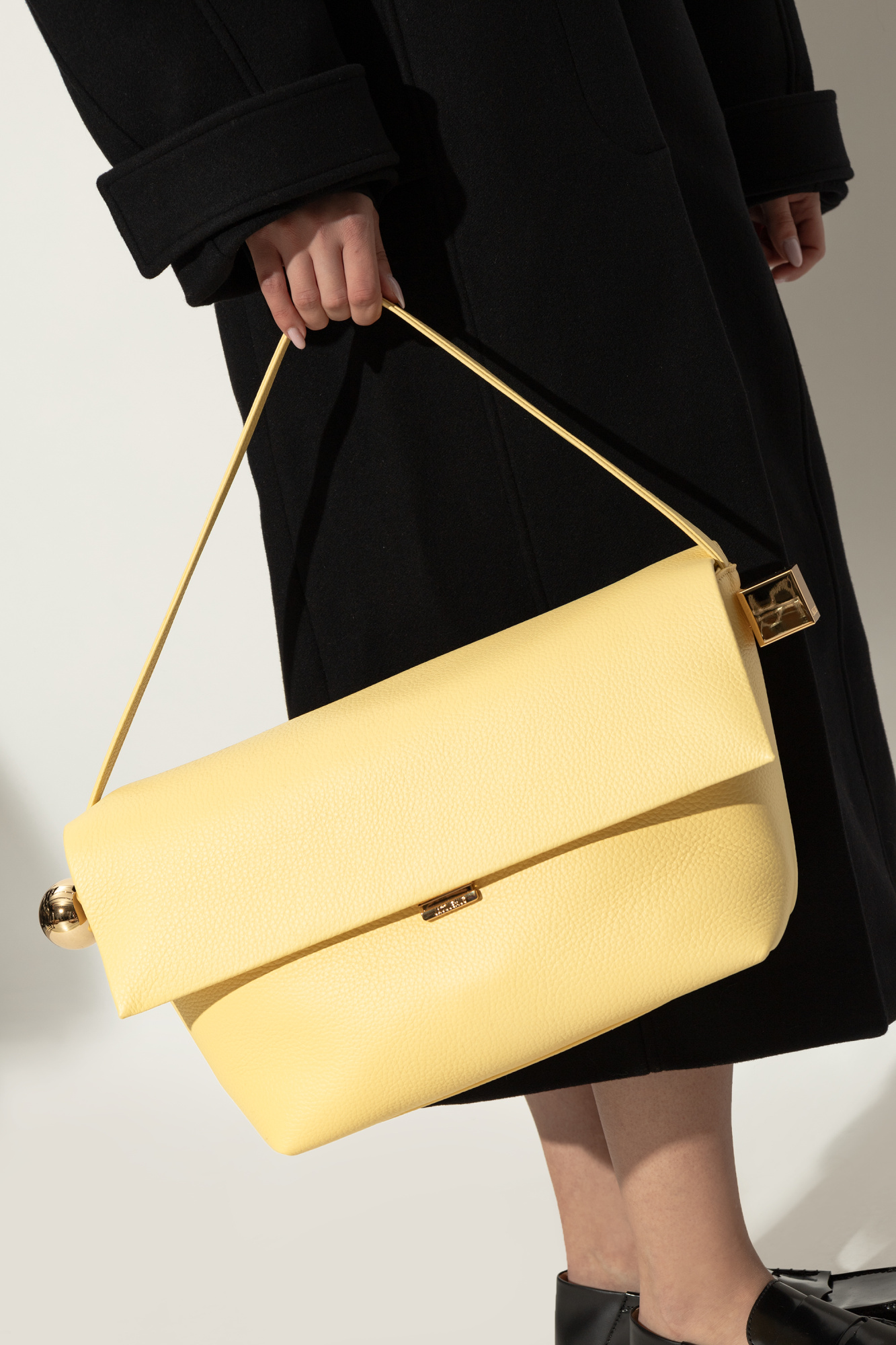 JACQUEMUS Rond Carre ネックレス The Rond Carré clutch by JACQUEMUS | Official website